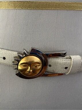 Gail Labelle White Leather Belt with Gold Foil Text Detail Sz 30”